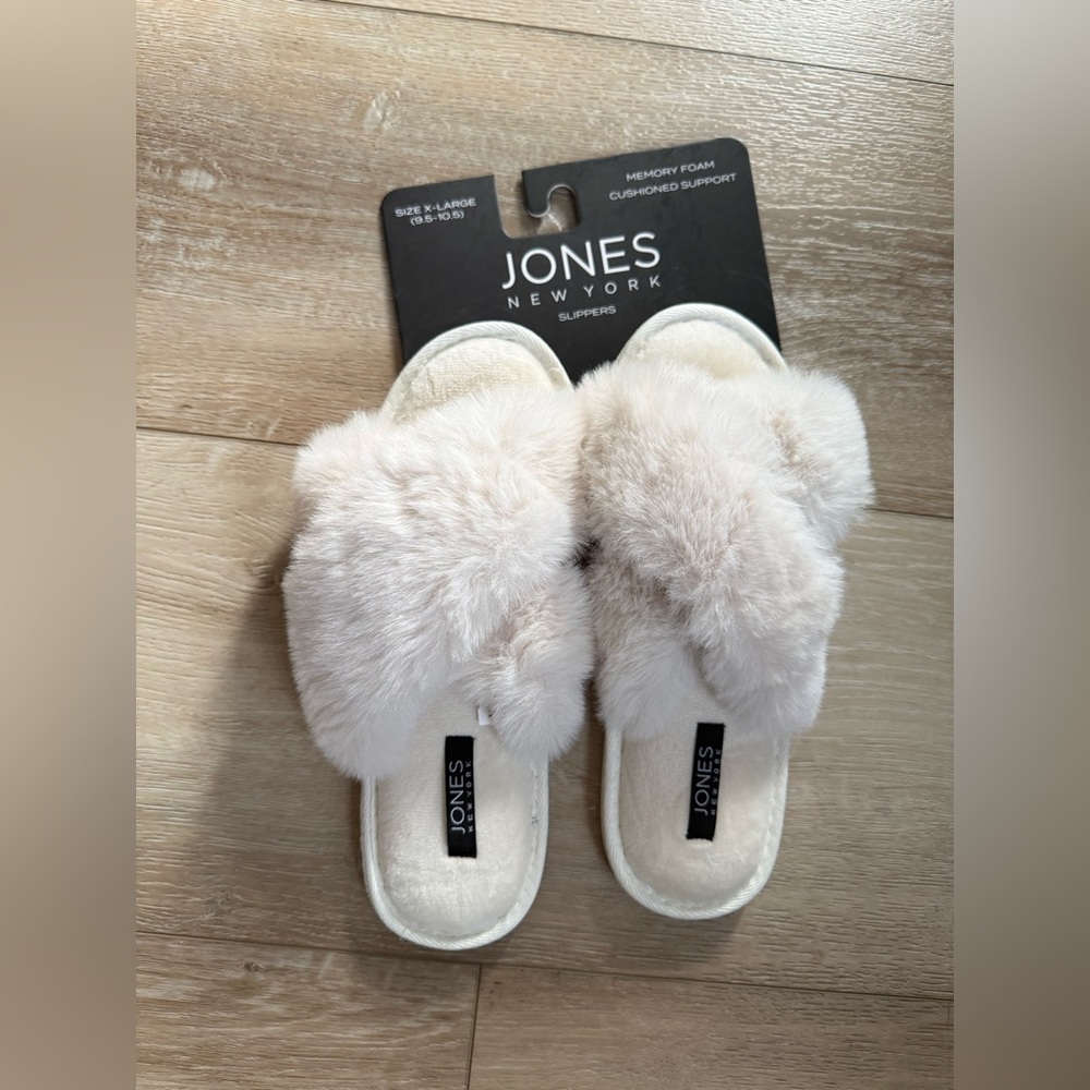 Jones New York Soft Cream Slippers